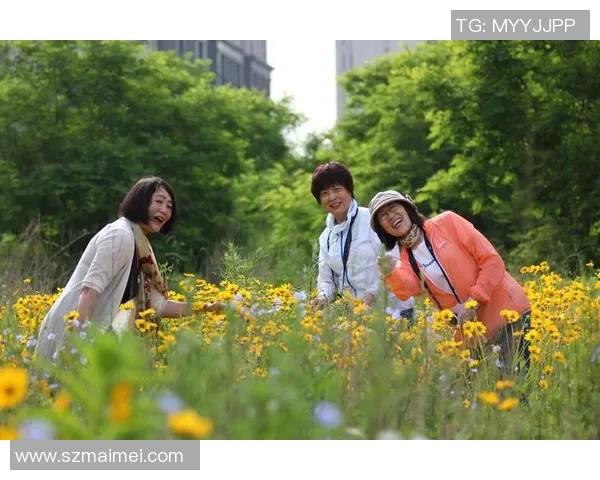 足球明星青春容颜的迷人瞬间展现他们的活力与魅力